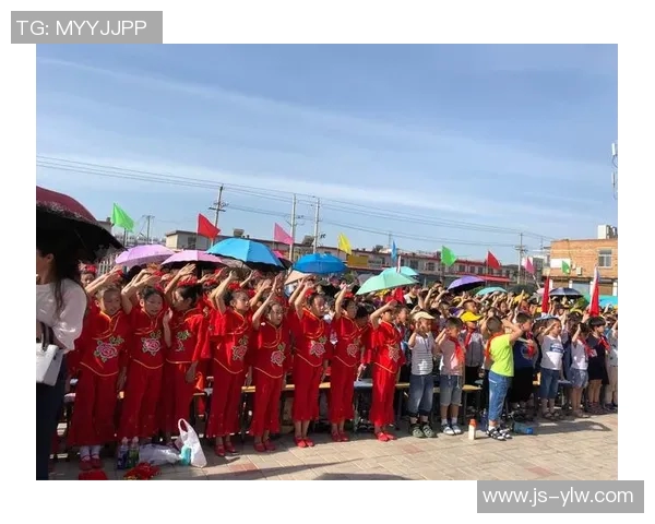 小小球星的梦想之旅：儿童足球明星成长故事集