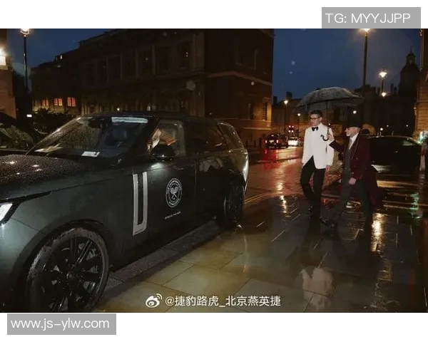 开捷豹的足球明星们如何在绿茵场上驰骋与豪车生活的完美结合 开捷豹的足球明星们如何在绿茵场上驰骋与豪车生活的完美结合