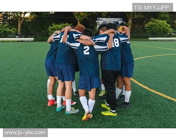 足球明星盛典精彩瞬间汇聚珍贵图片素材分享